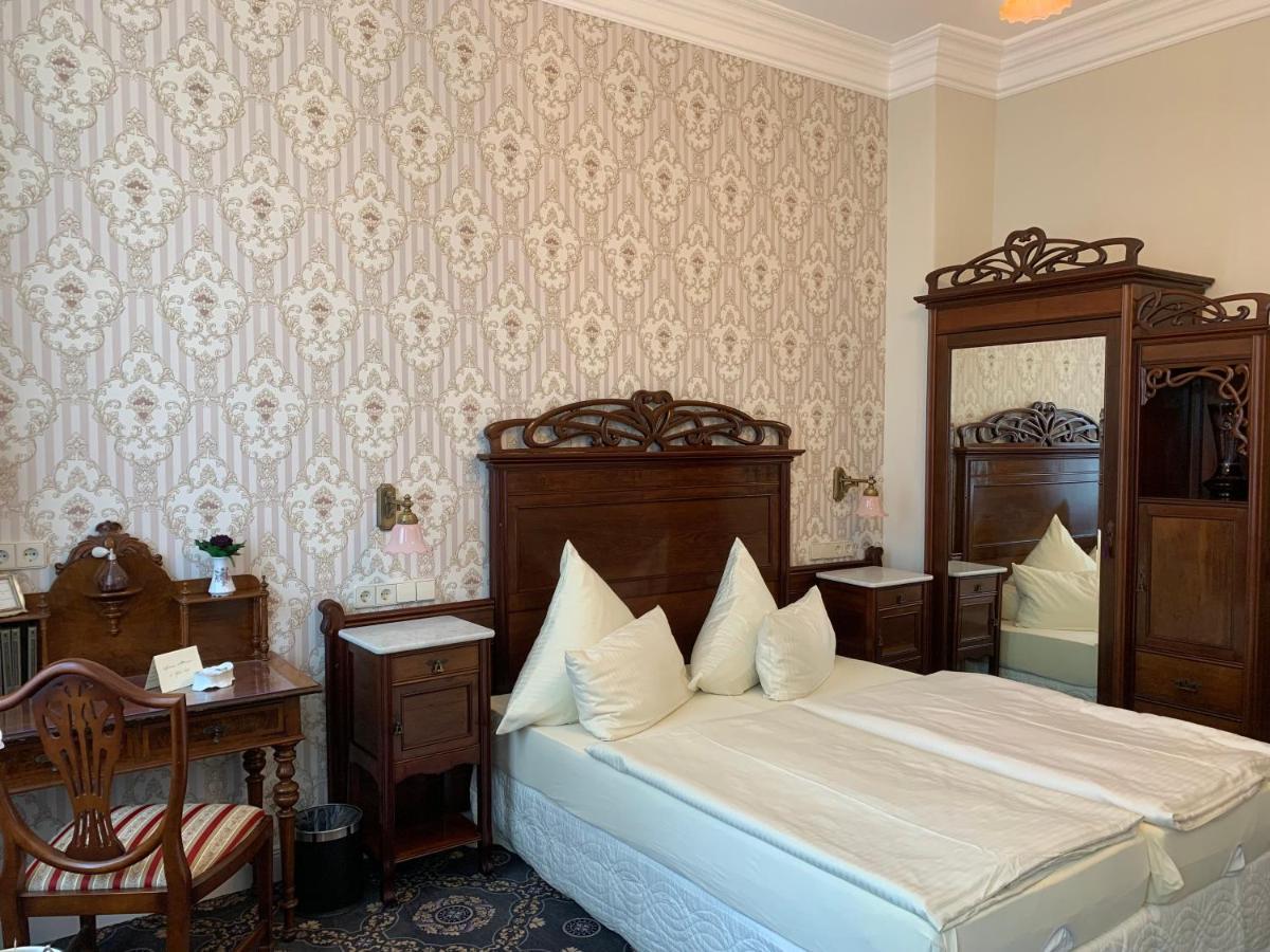 Hotel Seeufer Плён Экстерьер фото
