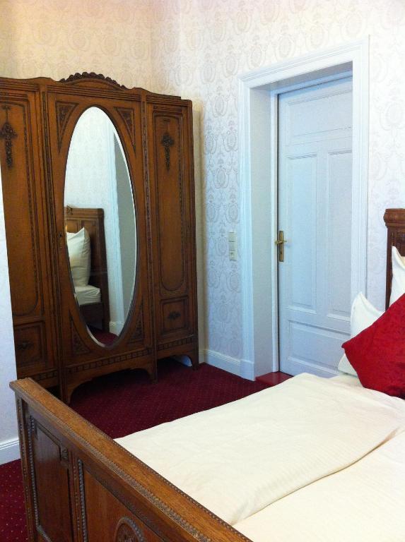 Hotel Seeufer Плён Экстерьер фото